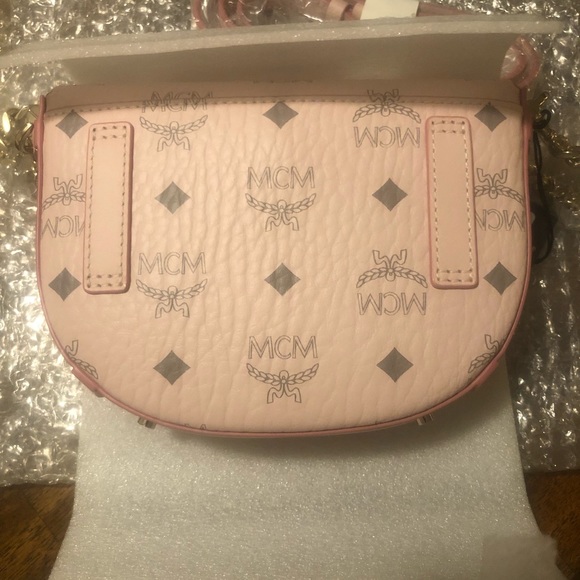NWT $720 MCM Mini Patricia Round Crossbody Bag in Visetos in Powder Pink! - Picture 6 of 14